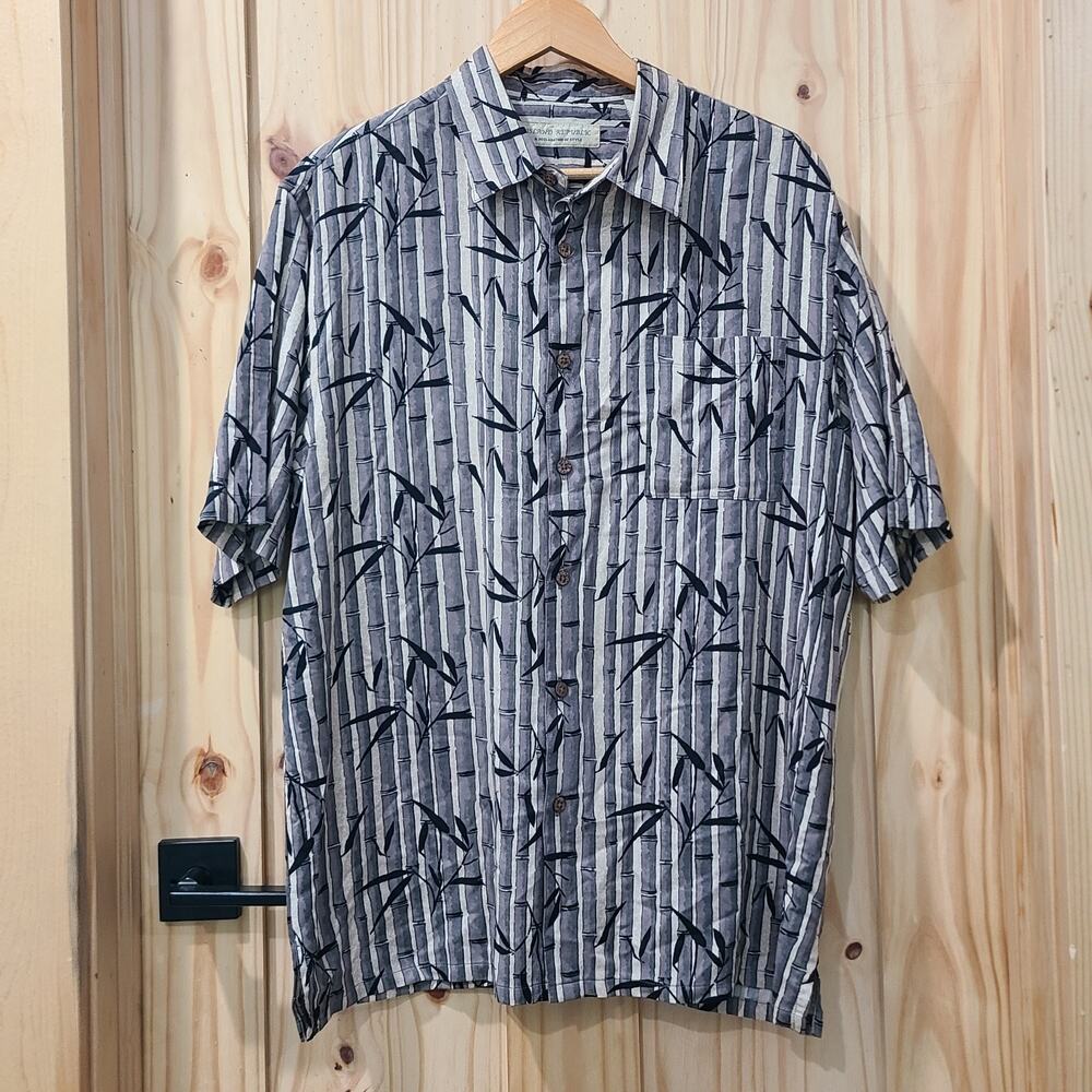 Island Republic 100% Silk Bamboo Print Short Sleeve Button Up Mens XL Luau